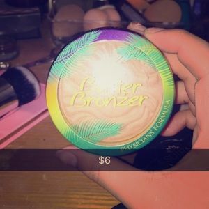 Bronzer